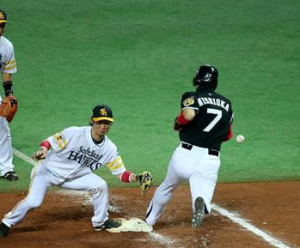 阪神、西岡、守備妨害、ソフトバンク・ホークス