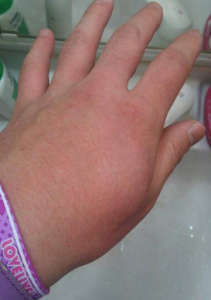 ラブライブ,チョコ強奪暴行,Twitter